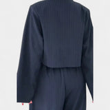 Adéla – Elegantní černý kostým pro každou příležitost