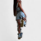 Gaia - Stylový světle modrý denimový crop top s detaily na ramínkách a setem roztrhaných šortek