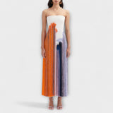 Léto - Stylové šaty s barevným blokováním a trendy třásněmi