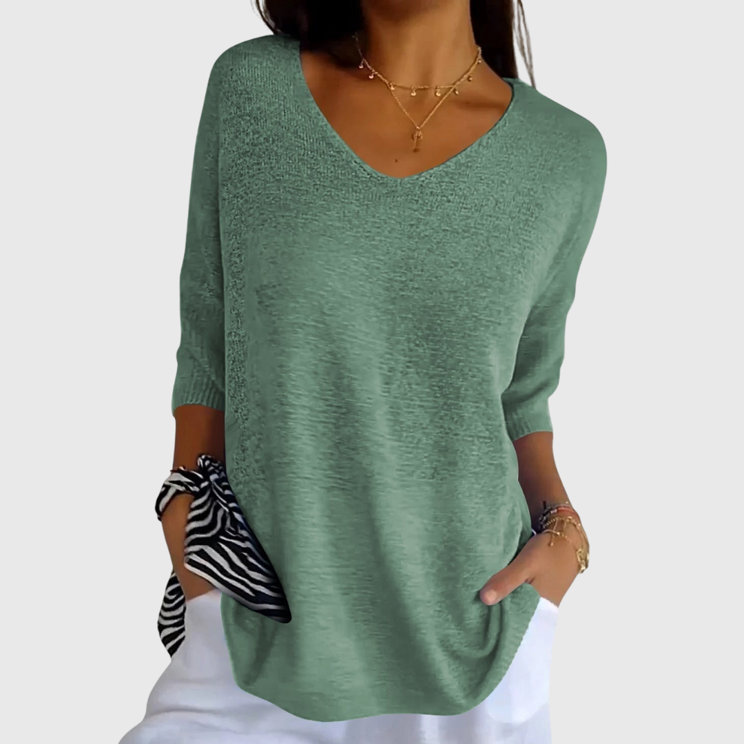 Cassandra – Elegantní top s V výstřihem