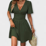 Winslet - Šaty s Nařaseným Pasem a V-Výstřihem