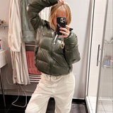 Lesklá unisex péřová bunda